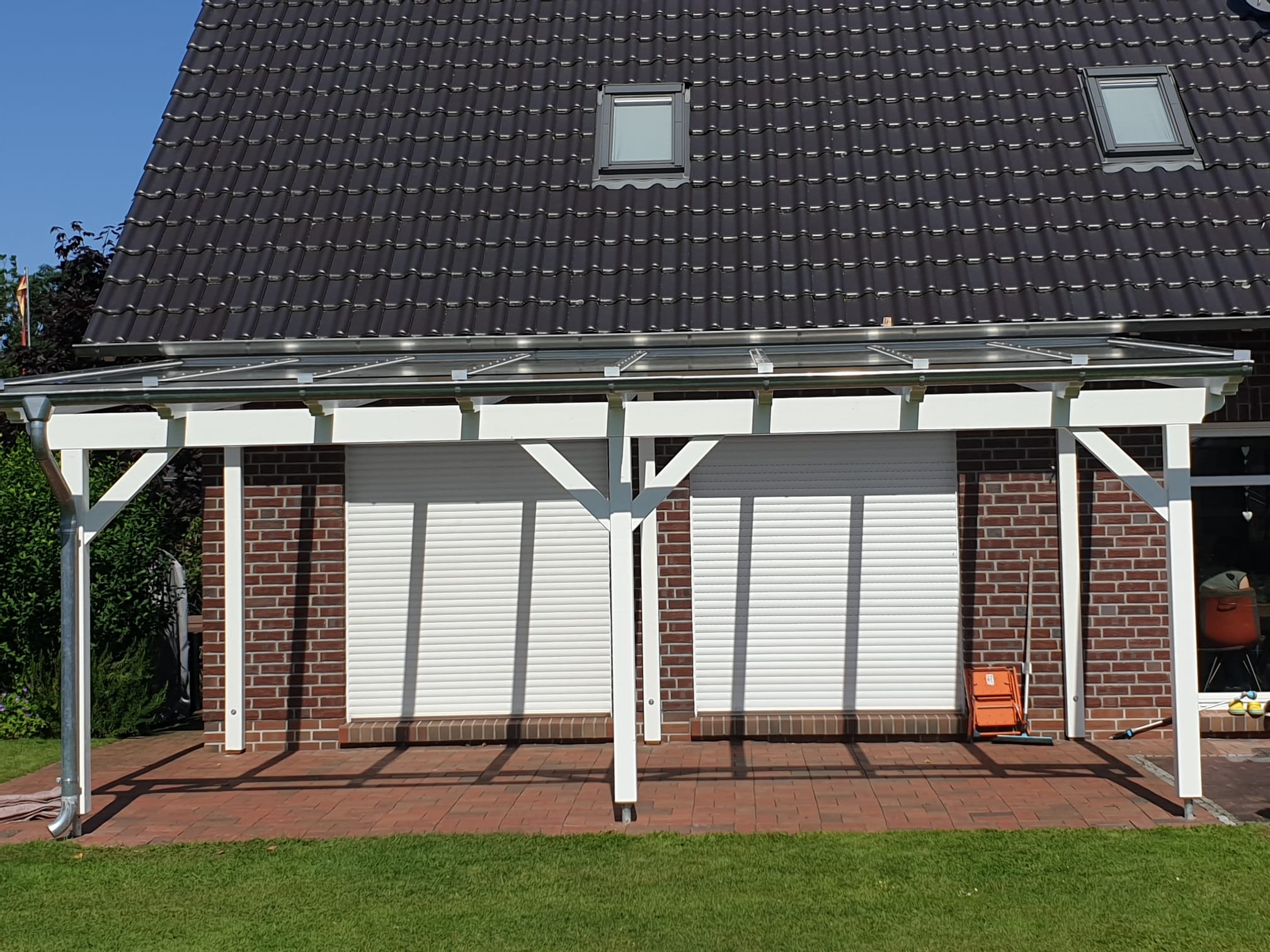 Terrassenüberdachung – Weiß – Ansicht 1