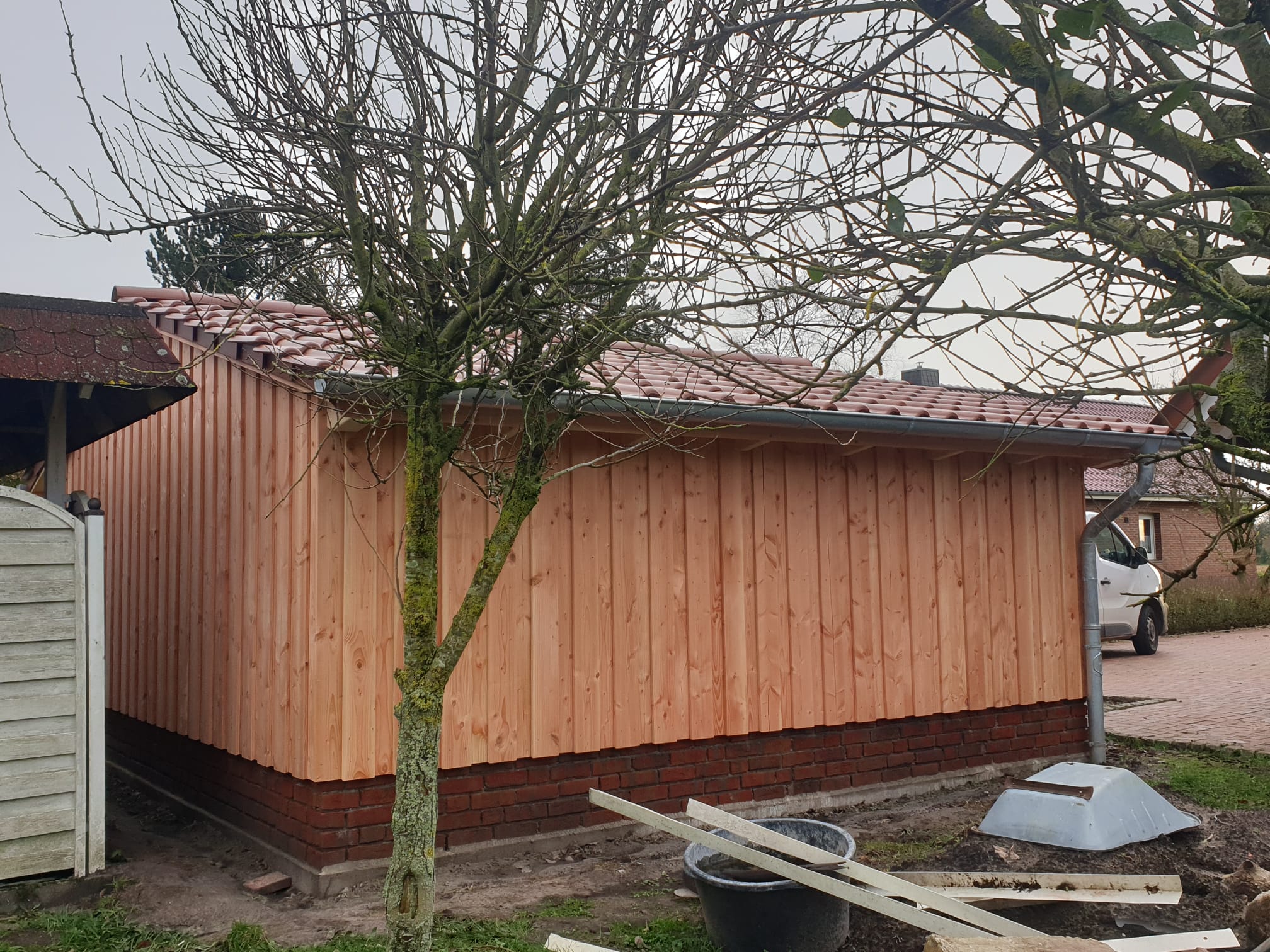 Massiver Holz-Carport – Ansicht 3